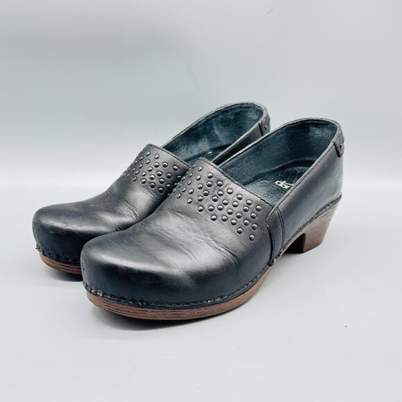 Dansko Shoes Womens 8 Black Leather Clogs Slip On Studded Comfort Work Classic - Picture 4 of 12